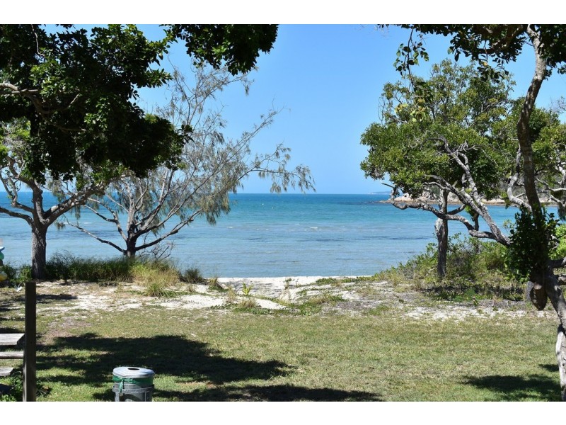 30 Gloucester Avenue, Hideaway Bay QLD 4800