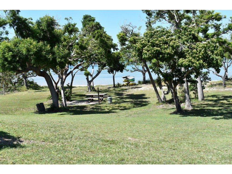 30 Gloucester Avenue, Hideaway Bay QLD 4800