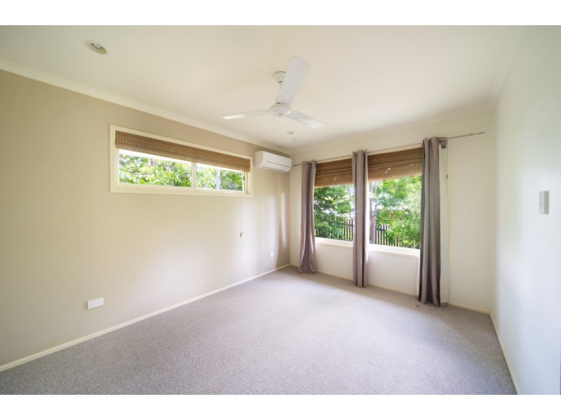 1/9 Macarthur Drive, Cannonvale QLD 4802