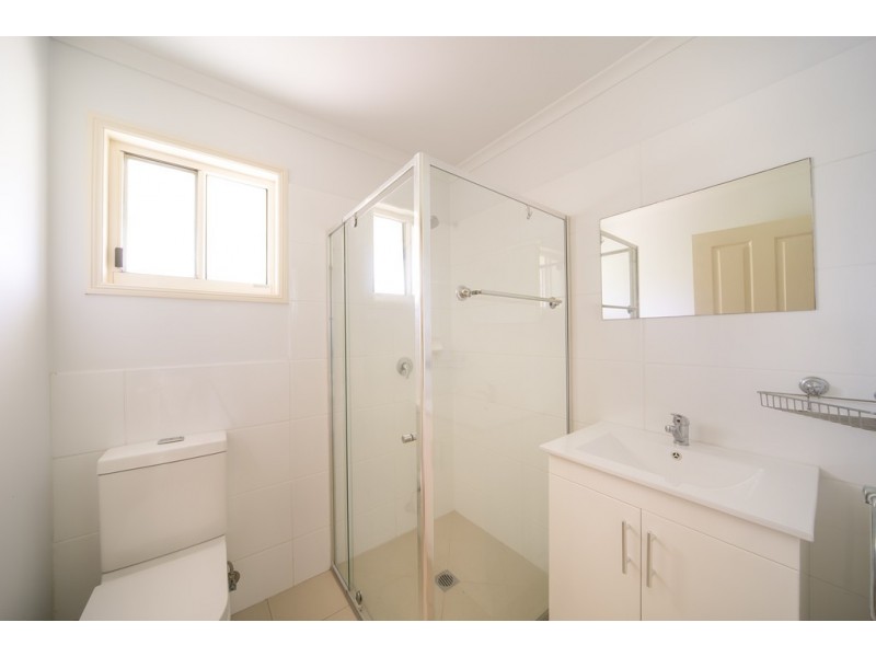 1/9 Macarthur Drive, Cannonvale QLD 4802