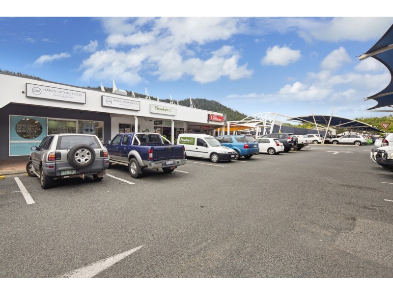 Brumbys Bakery Whitsunday, Cannonvale QLD 4802
