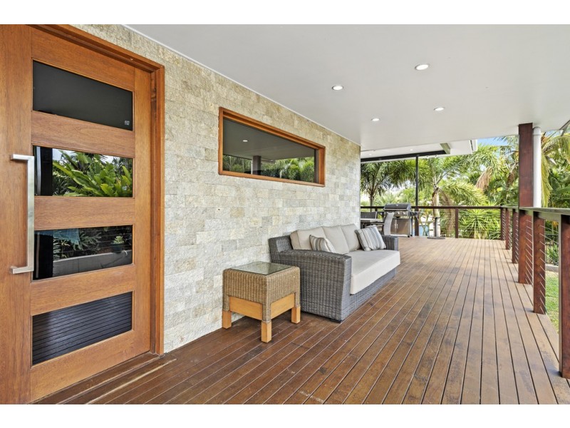 9 Alice Court, Cannonvale QLD 4802