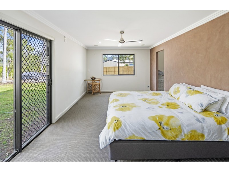 9 Alice Court, Cannonvale QLD 4802