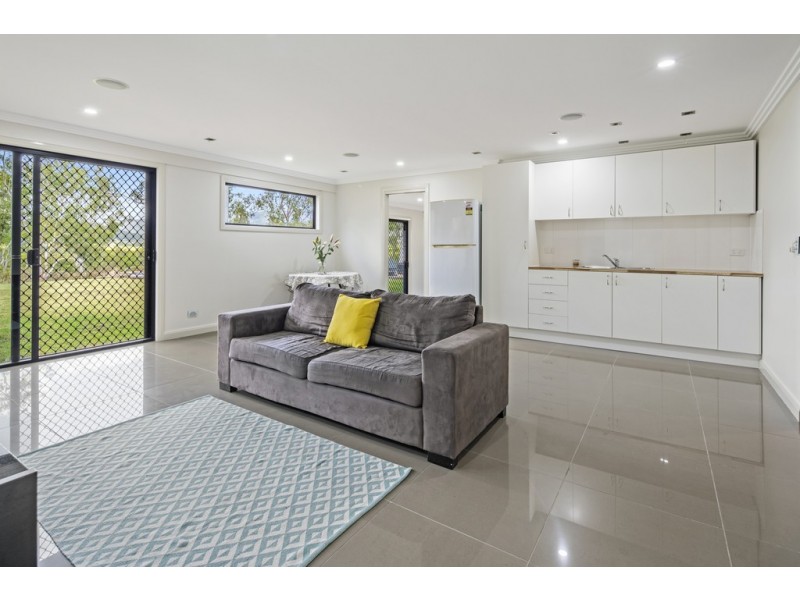 9 Alice Court, Cannonvale QLD 4802