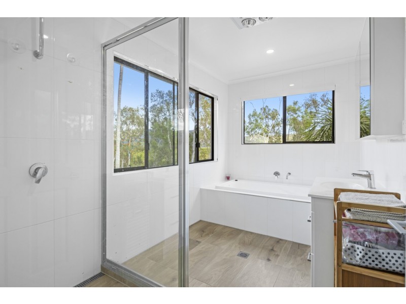 9 Alice Court, Cannonvale QLD 4802