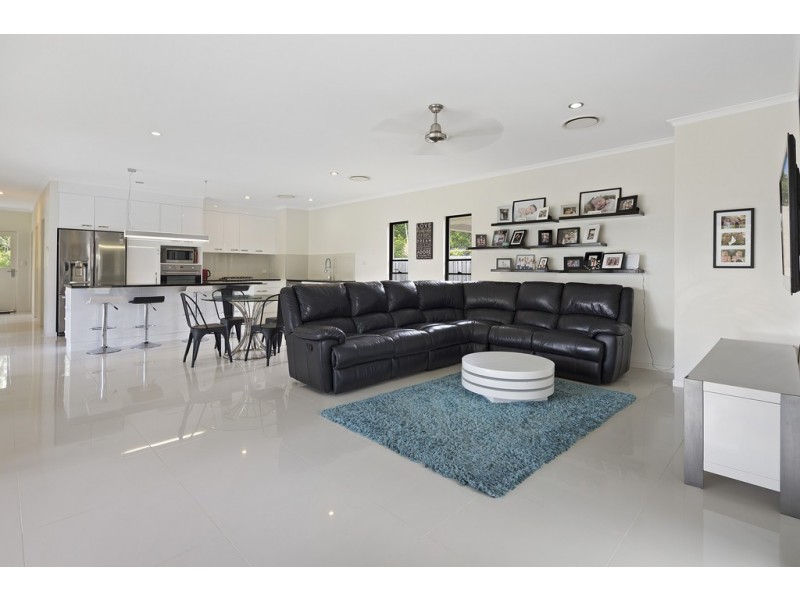 1 Bali Hi Place, Jubilee Pocket QLD 4802