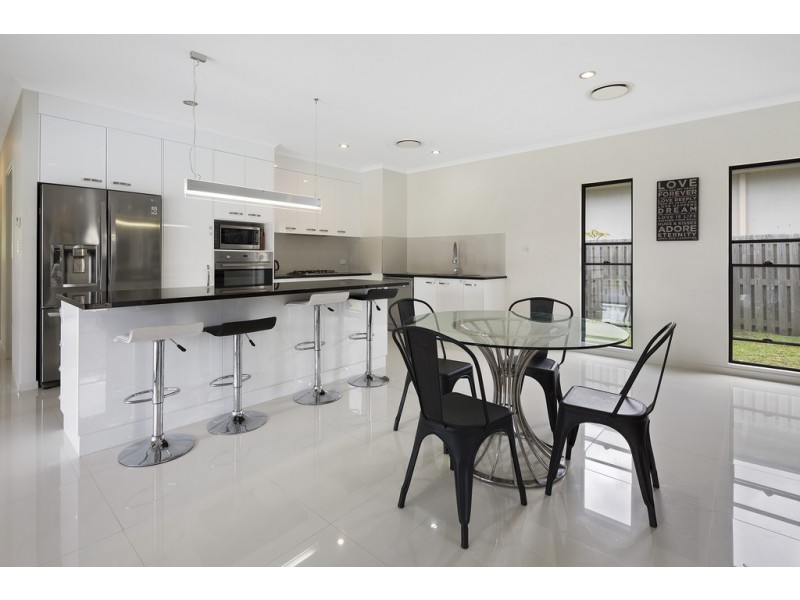 1 Bali Hi Place, Jubilee Pocket QLD 4802