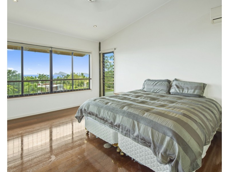 71 Gloucester Avenue, Hideaway Bay QLD 4800