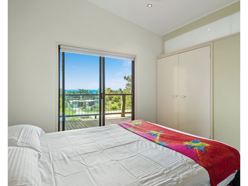 71 Gloucester Avenue, Hideaway Bay QLD 4800