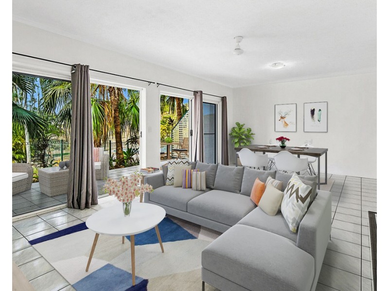 1/15 Tropic Road, Cannonvale QLD 4802
