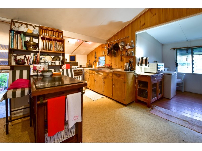 46 Doughertys Road, Bloomsbury QLD 4799