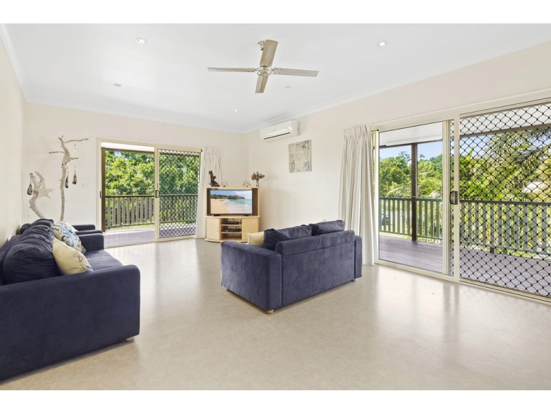 65 Trochus Street, Dingo Beach QLD 4800