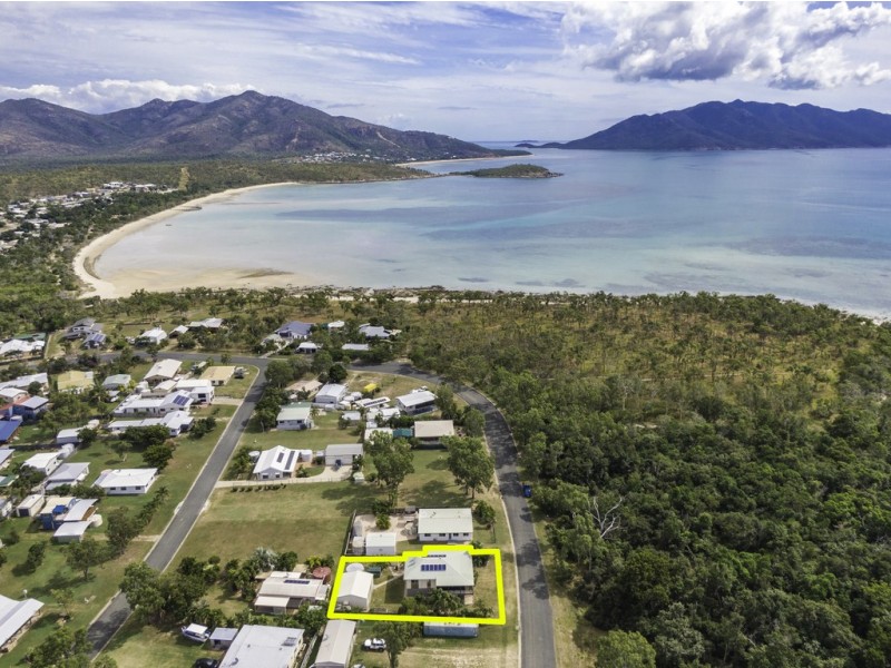 65 Trochus Street, Dingo Beach QLD 4800