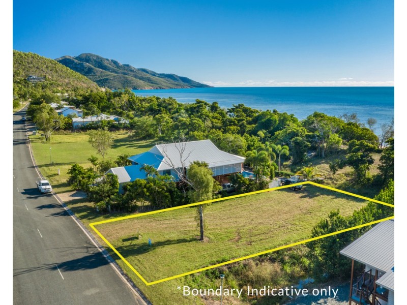 90 Gloucester Avenue, Hideaway Bay QLD 4800