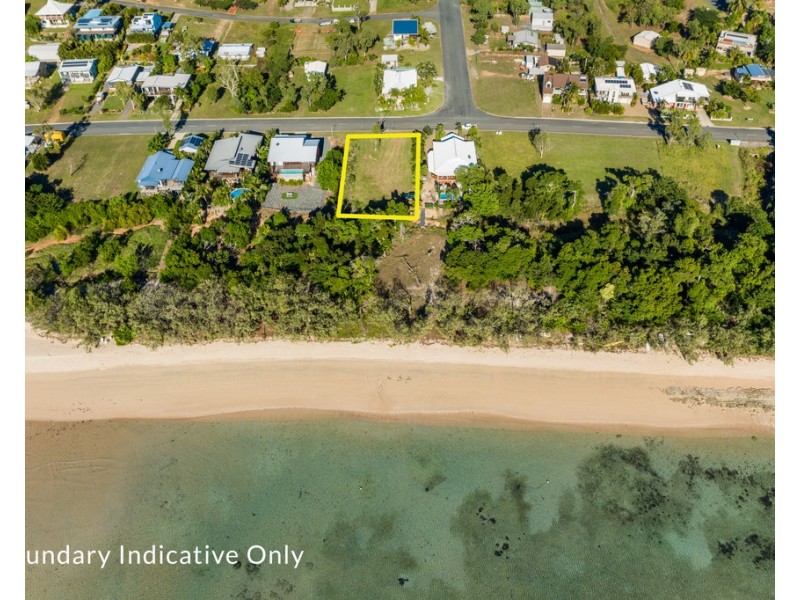 90 Gloucester Avenue, Hideaway Bay QLD 4800