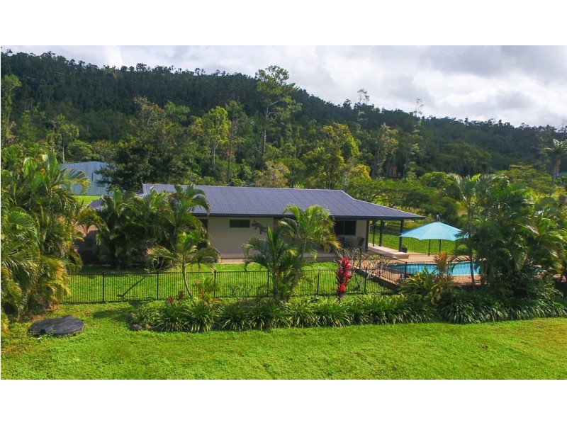 571 Strathdickie Road, Strathdickie QLD 4800