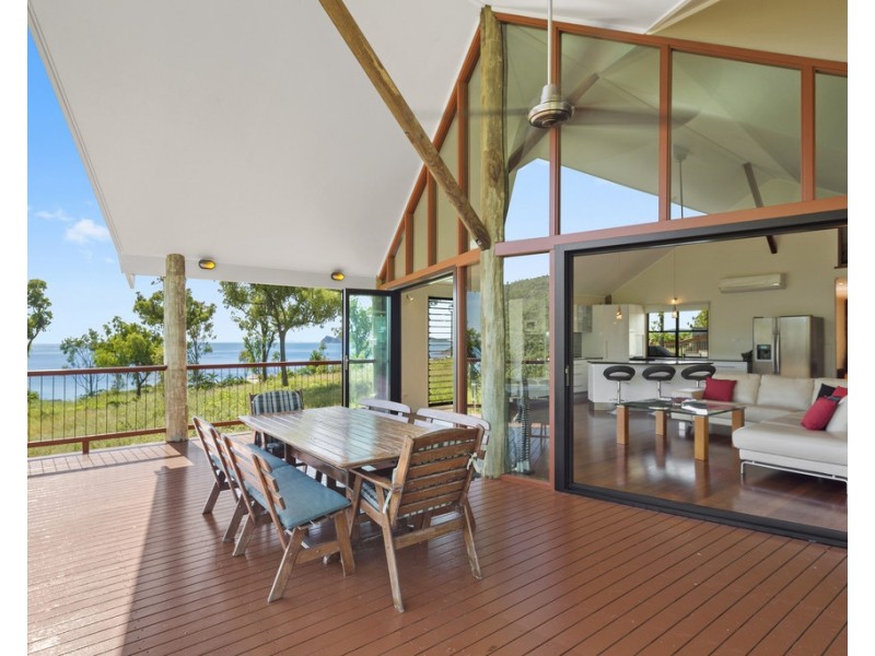 26 Roseric Crescent, Hideaway Bay QLD 4800
