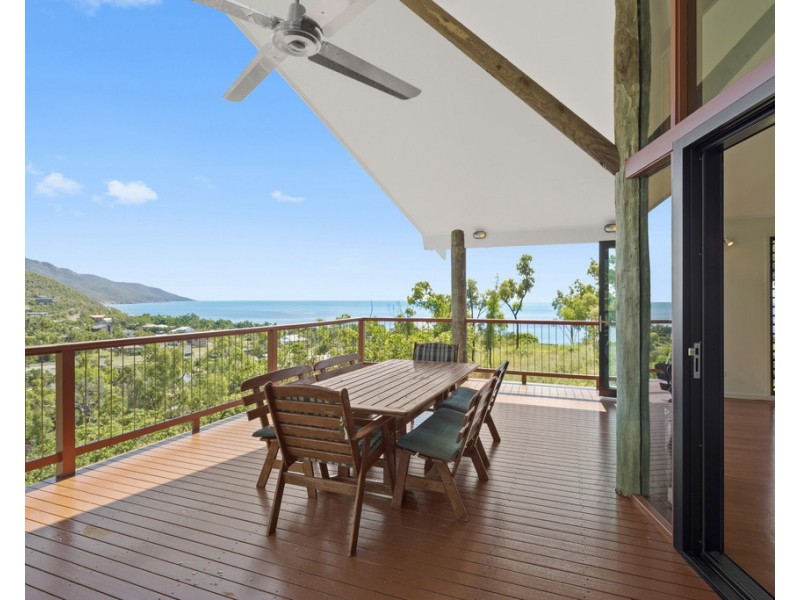 26 Roseric Crescent, Hideaway Bay QLD 4800