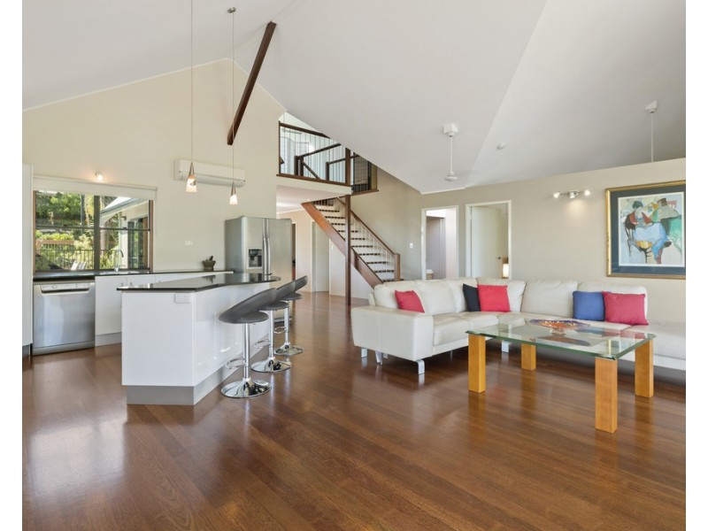 26 Roseric Crescent, Hideaway Bay QLD 4800