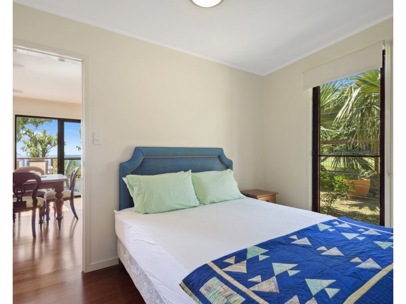 26 Roseric Crescent, Hideaway Bay QLD 4800