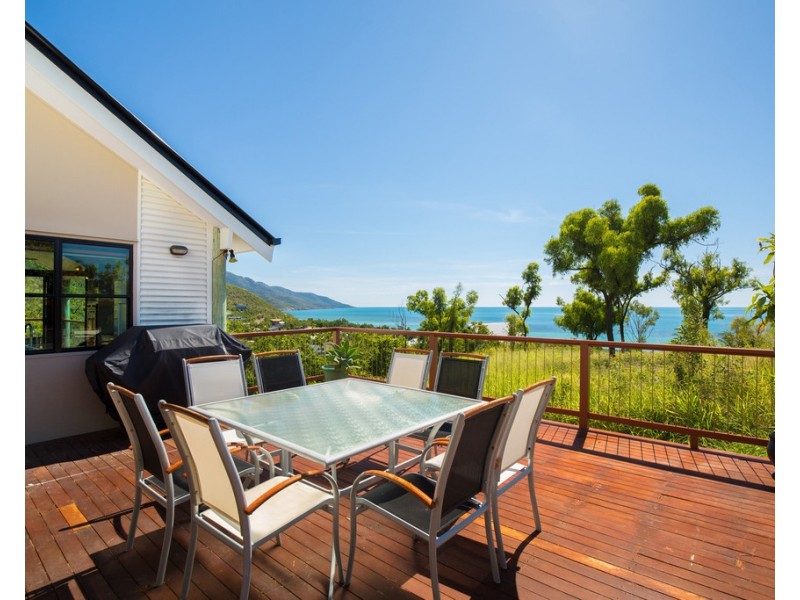 26 Roseric Crescent, Hideaway Bay QLD 4800