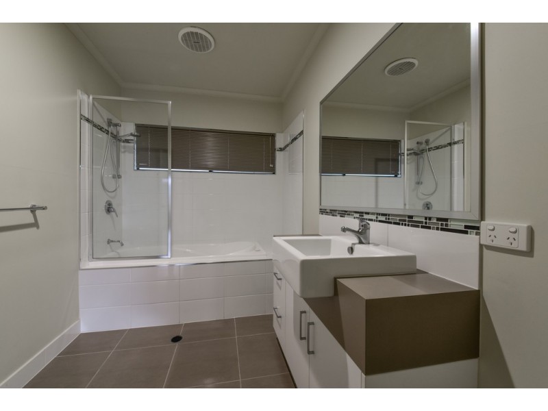 19 Honey Myrtle Street, Proserpine QLD 4800