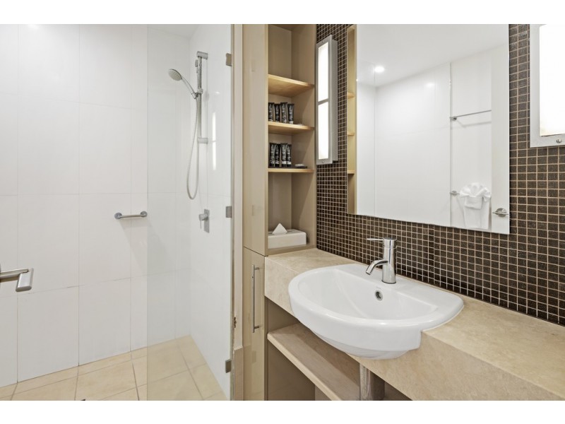 211/33 Port Drive, Airlie Beach QLD 4802
