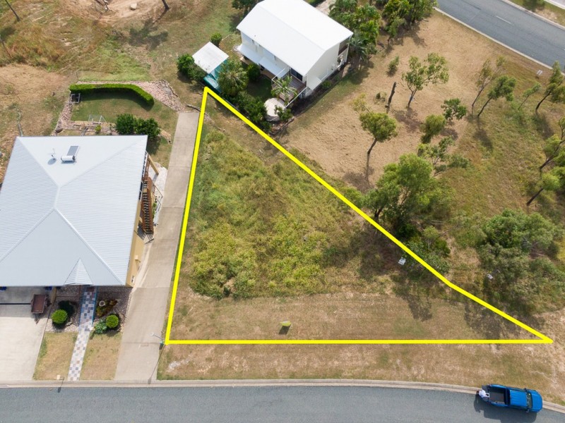 41 Blackcurrant Drive, Hideaway Bay QLD 4800