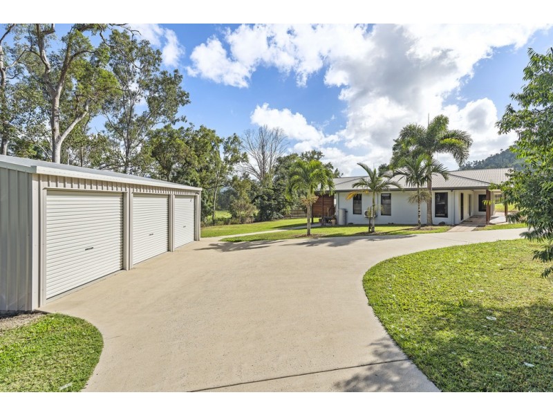 154 Kookaburra Drive, Cannon Valley QLD 4800