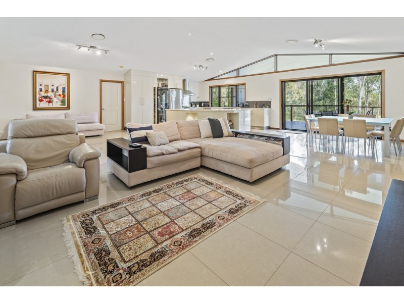 154 Kookaburra Drive, Cannon Valley QLD 4800