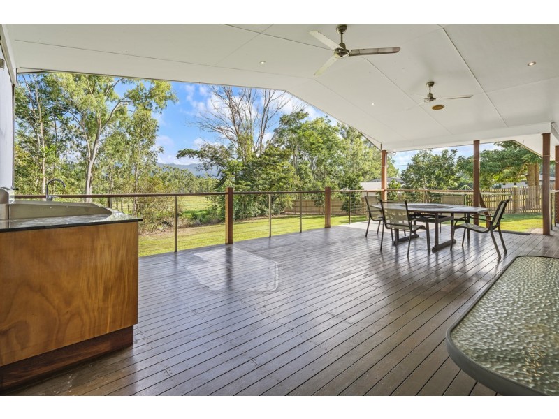 154 Kookaburra Drive, Cannon Valley QLD 4800