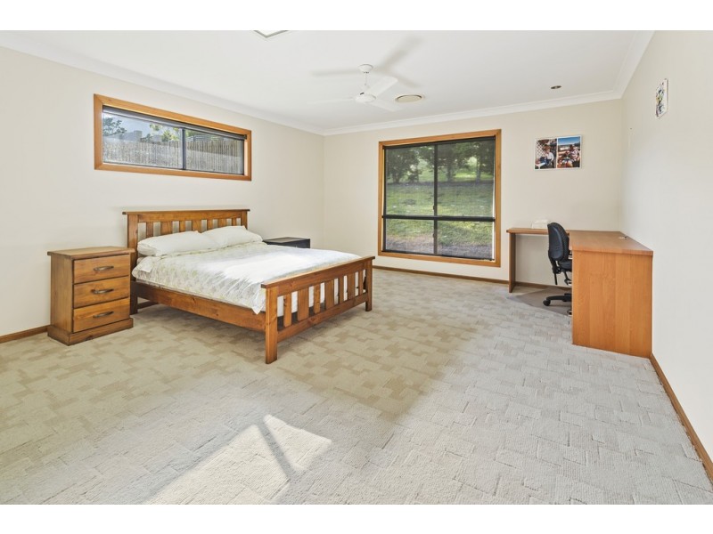 154 Kookaburra Drive, Cannon Valley QLD 4800