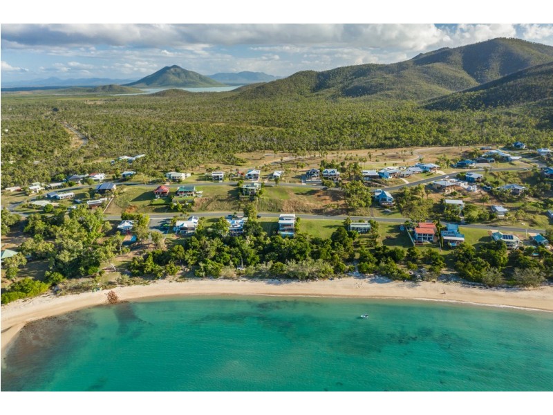 19 Gloucester Avenue, Hideaway Bay QLD 4800