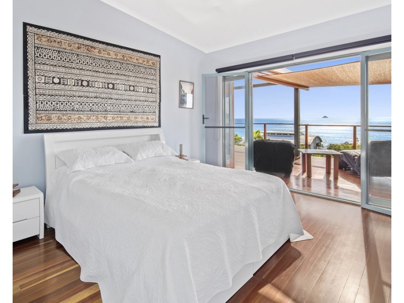 10 Blackcurrant Drive, Hideaway Bay QLD 4800