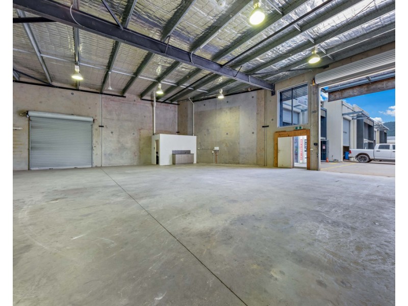 5/6 Myer Lasky Drive, Cannonvale QLD 4802