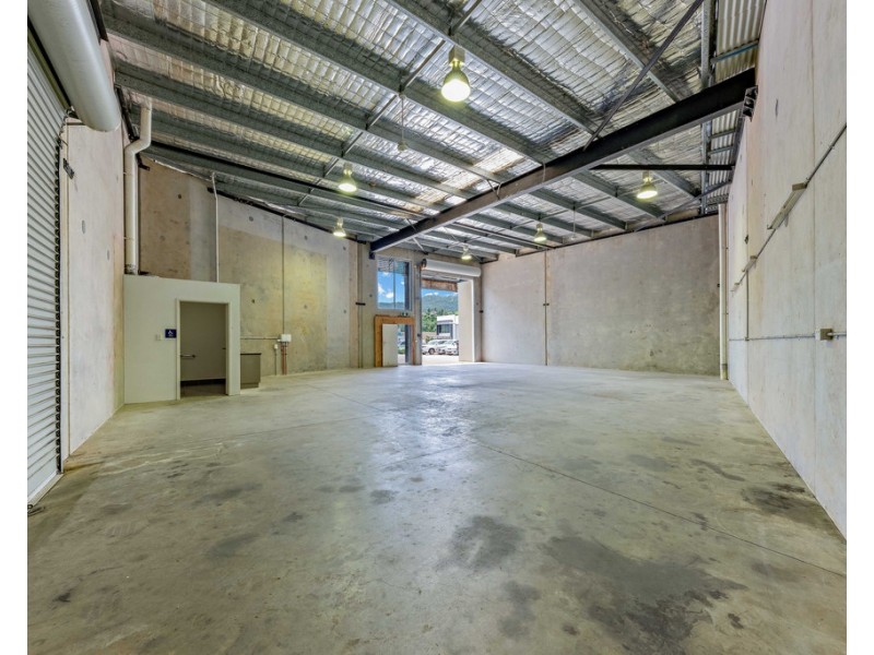 5/6 Myer Lasky Drive, Cannonvale QLD 4802
