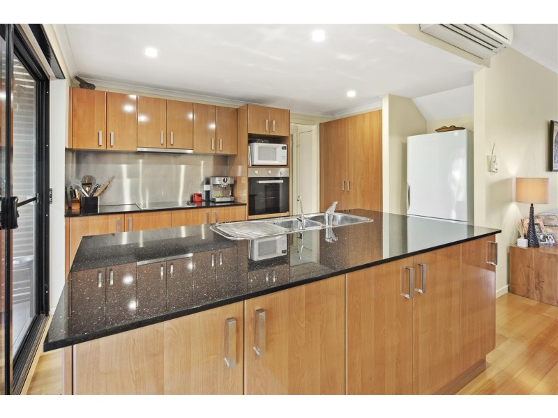 103/25 Abell Road, Cannonvale QLD 4802