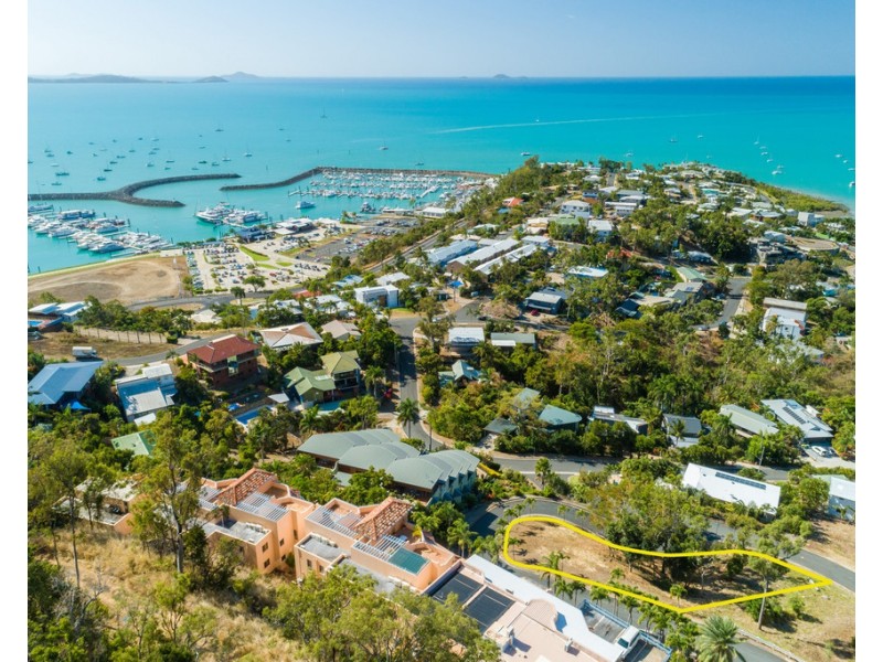 4 Nara Avenue, Airlie Beach QLD 4802