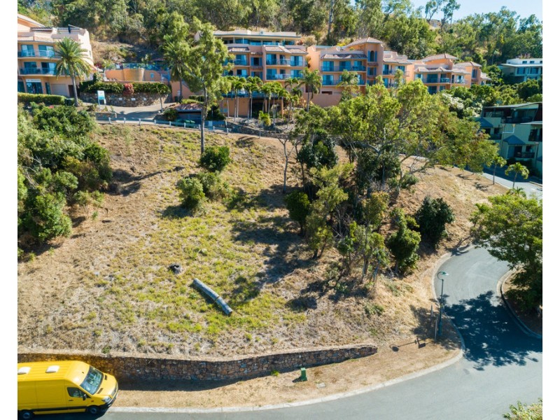 4 Nara Avenue, Airlie Beach QLD 4802