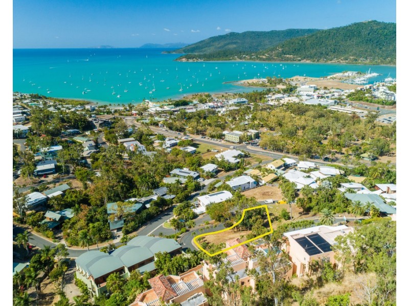 4 Nara Avenue, Airlie Beach QLD 4802