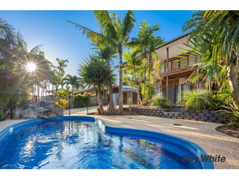 55 Country Rd, Cannonvale QLD 4802