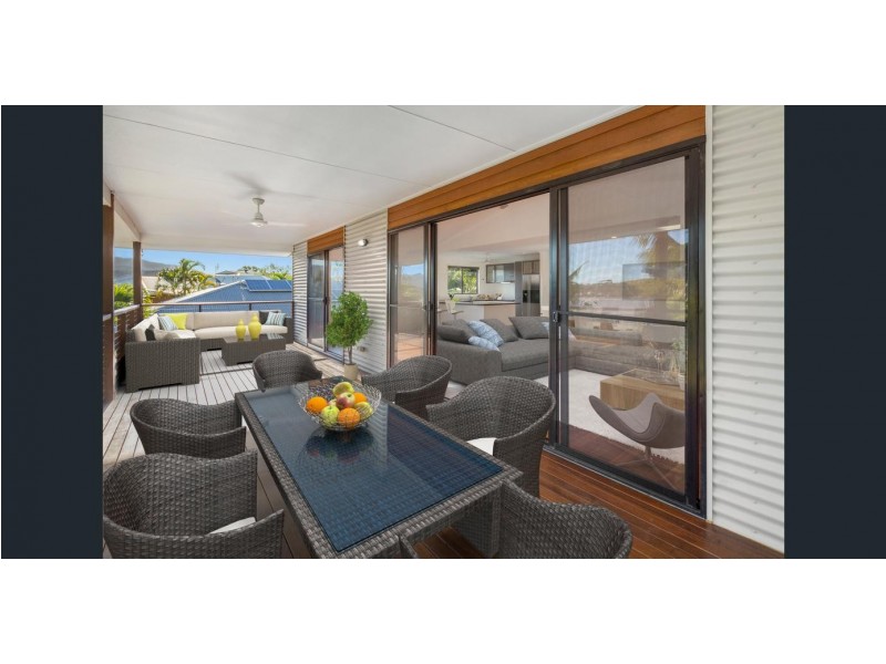 55 Country Rd, Cannonvale QLD 4802