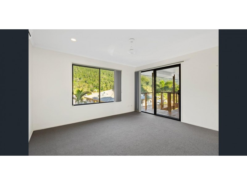 55 Country Rd, Cannonvale QLD 4802