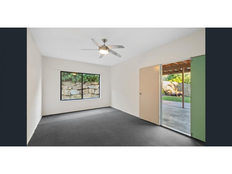 55 Country Rd, Cannonvale QLD 4802