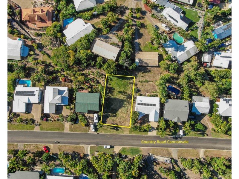 22 Country Road, Cannonvale QLD 4802