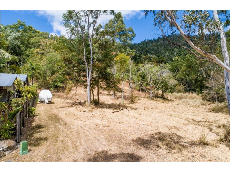 13 Deloraine Close, Cannonvale QLD 4802