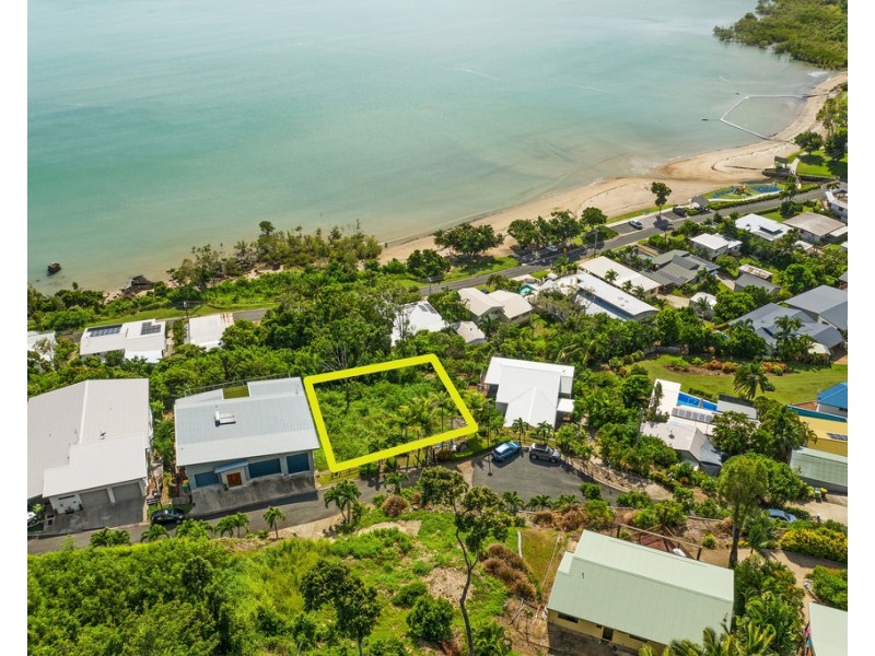 1 Jessies Way, Cannonvale QLD 4802