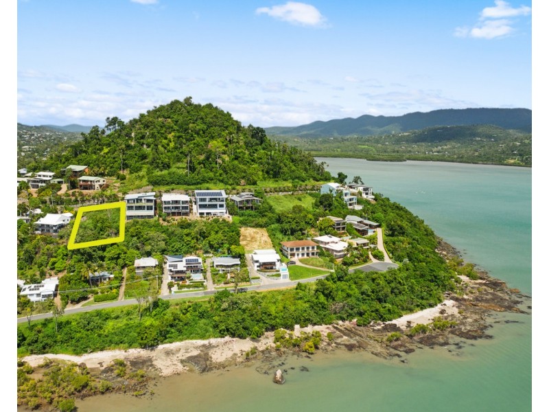 1 Jessies Way, Cannonvale QLD 4802