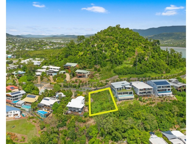 1 Jessies Way, Cannonvale QLD 4802