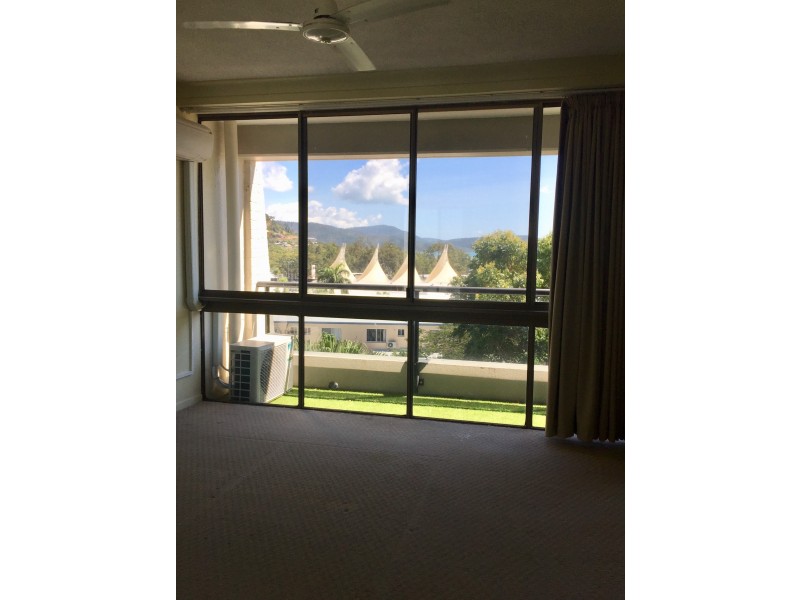 17/2 Eshelby, Cannonvale QLD 4802